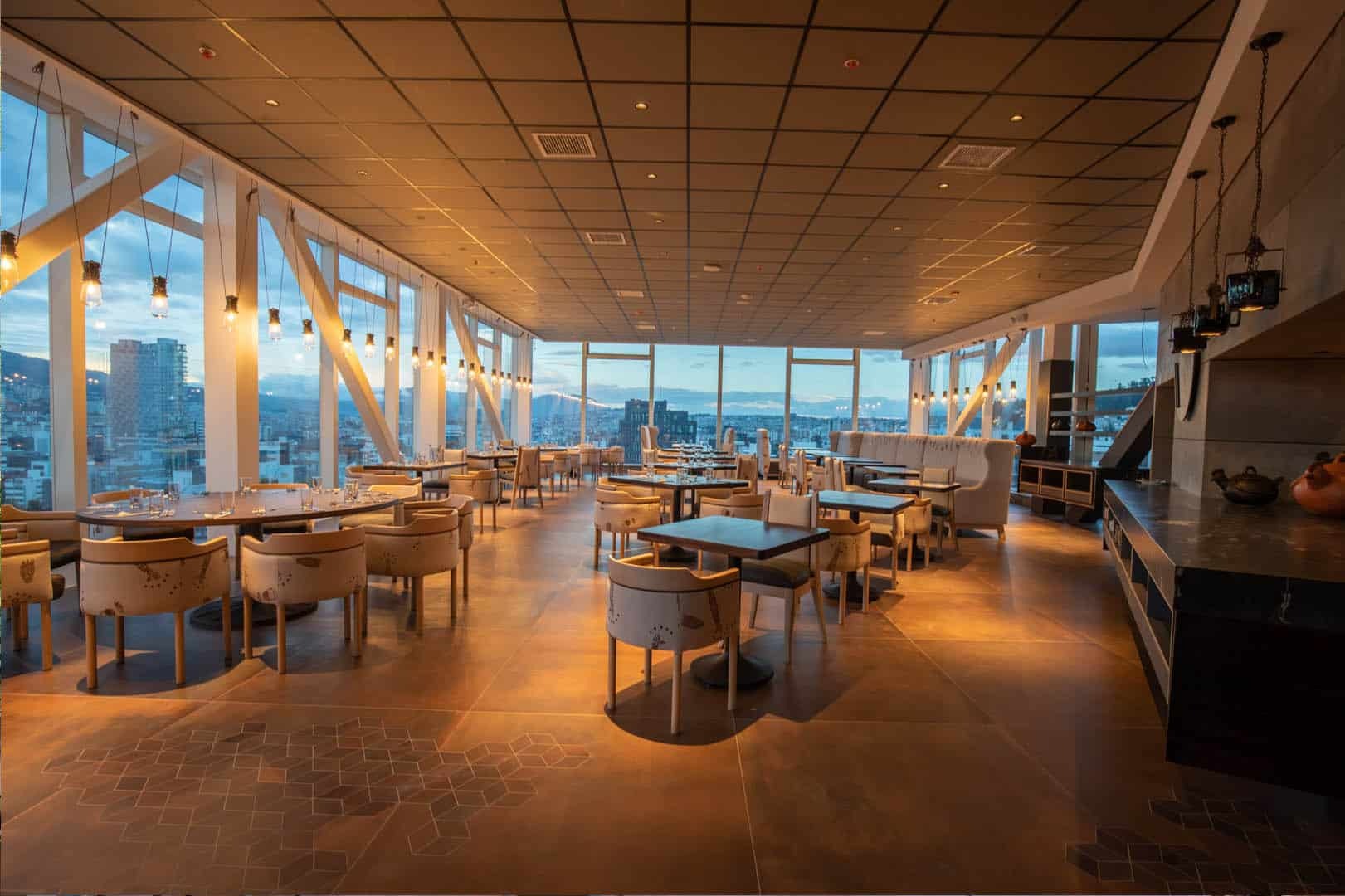 imgi_7_hotel-go-hotel-panecillo-restaurant